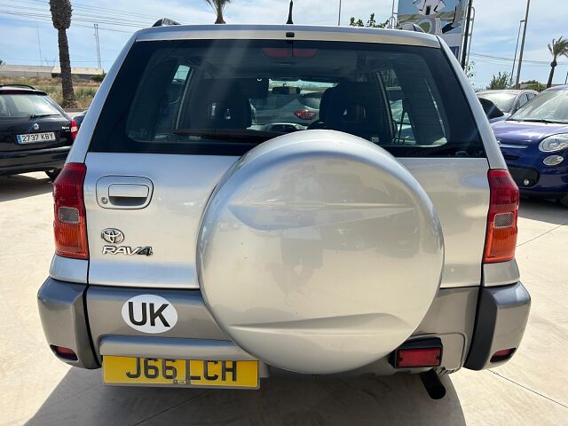 TOYOTA RAV 4 GX 2.0 VVTI 4X4 UK PLATED RHD IN SPAIN 130000 MILES SUPERB 2003
